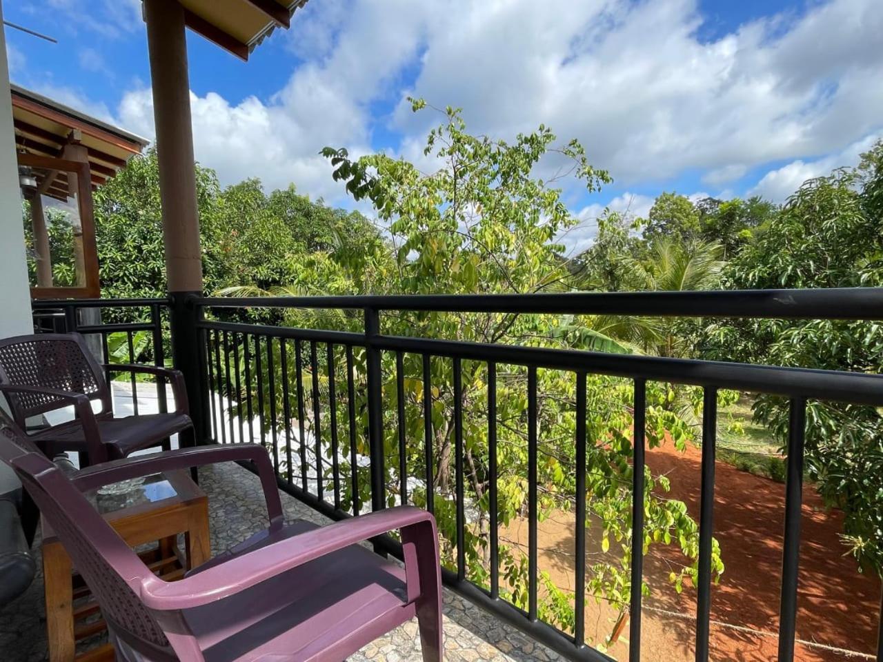 Dew Ashi Homestay Sigiriya Dış mekan fotoğraf